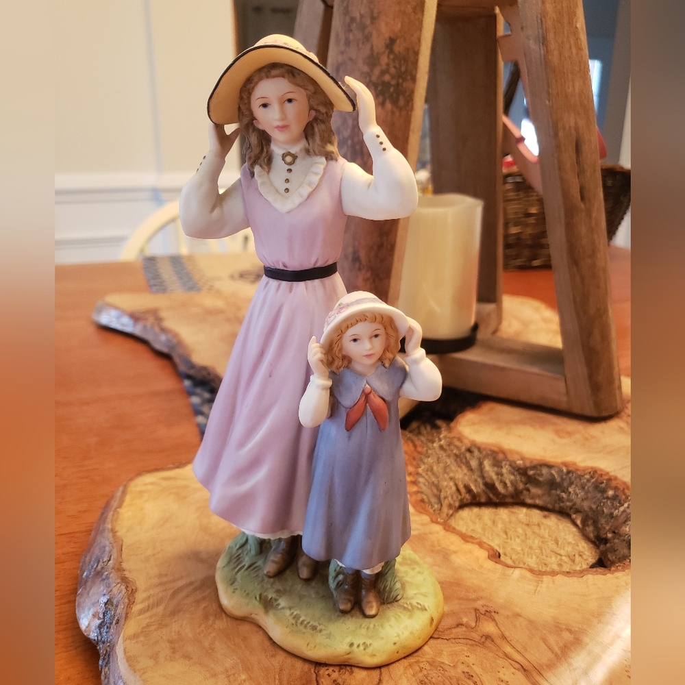 Home Interior "Summer Days" Figurine Vintage